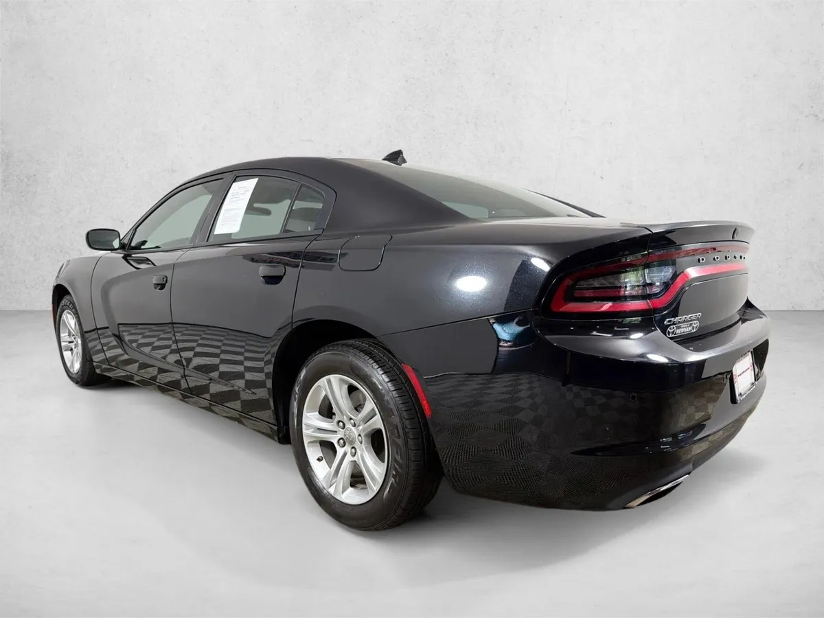 2023 Dodge Charger SXT thumbnail 5