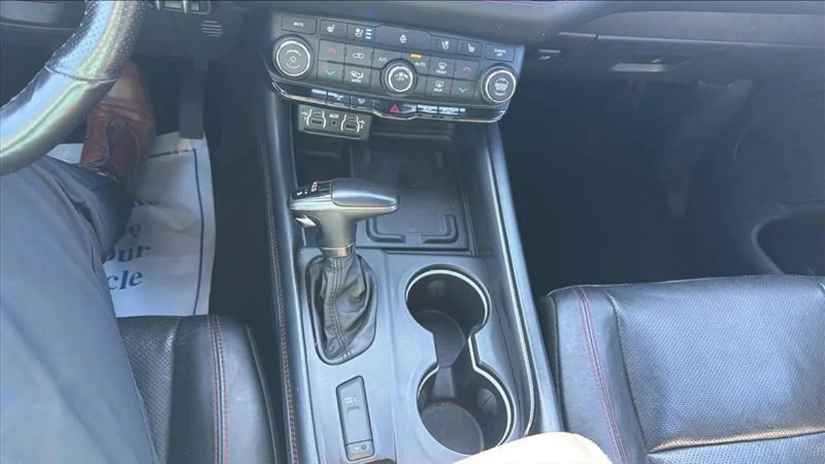 2023 Dodge Durango R/T Plus thumbnail 22