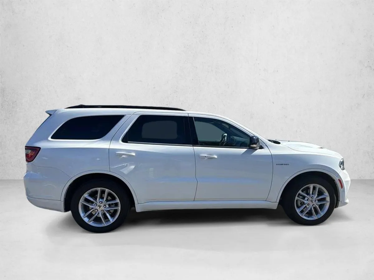 2023 Dodge Durango R/T Plus thumbnail 4