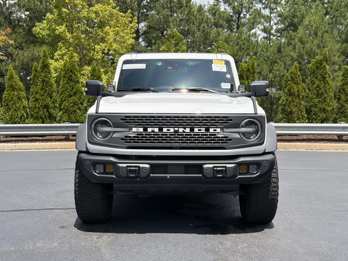 2023 Ford Bronco Badlands thumbnail 10