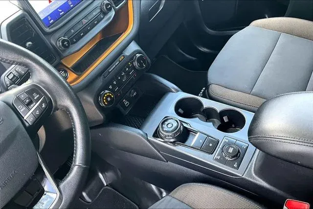 2023 Ford Bronco Sport Badlands thumbnail 13