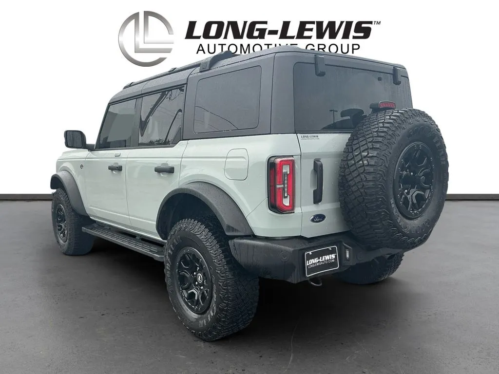 2023 Ford Bronco Wildtrak thumbnail 4