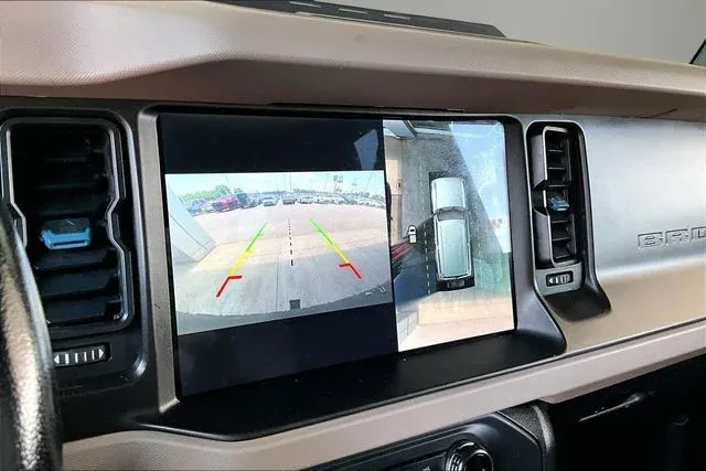 2023 Ford Bronco Wildtrak thumbnail 13