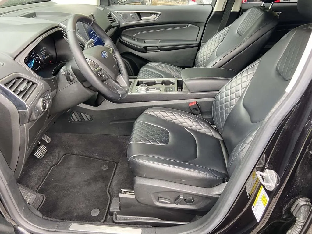 2023 Ford Edge Titanium thumbnail 14