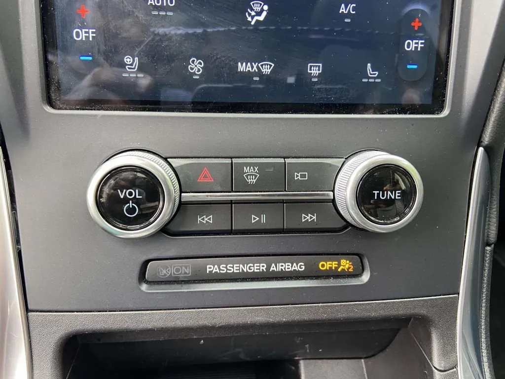 2023 Ford Edge Titanium thumbnail 26