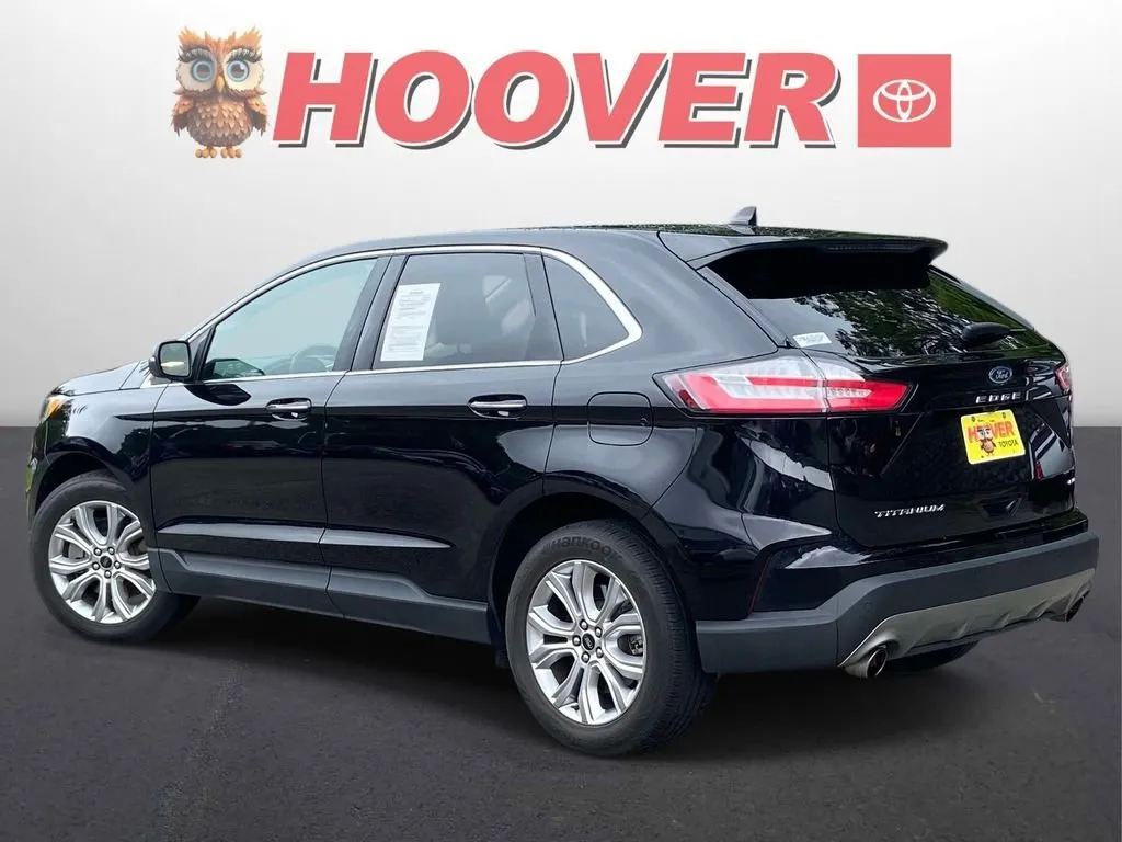 2023 Ford Edge Titanium thumbnail 3