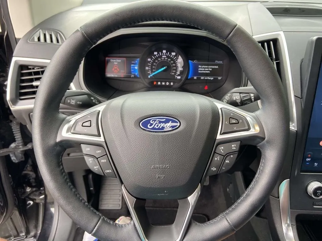 2023 Ford Edge Titanium thumbnail 33
