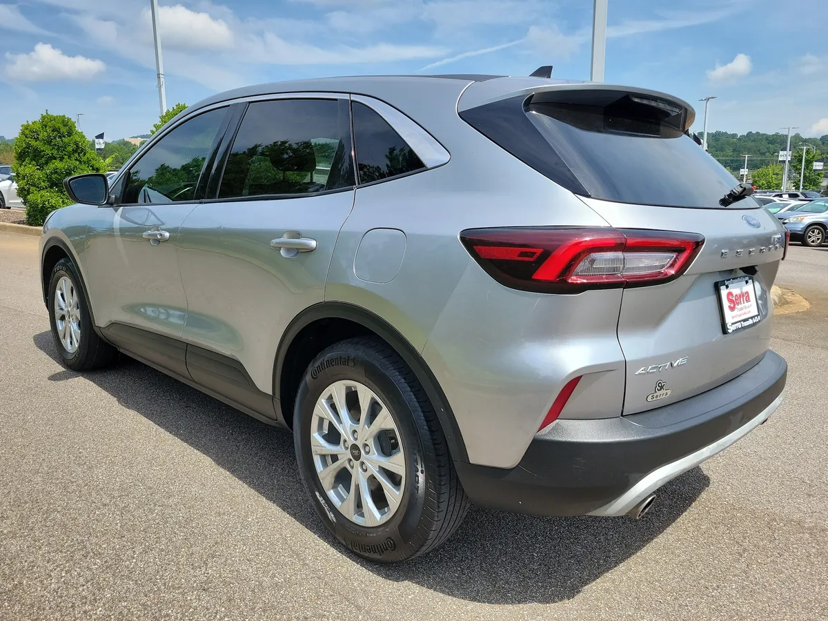 2023 Ford Escape Active thumbnail 3