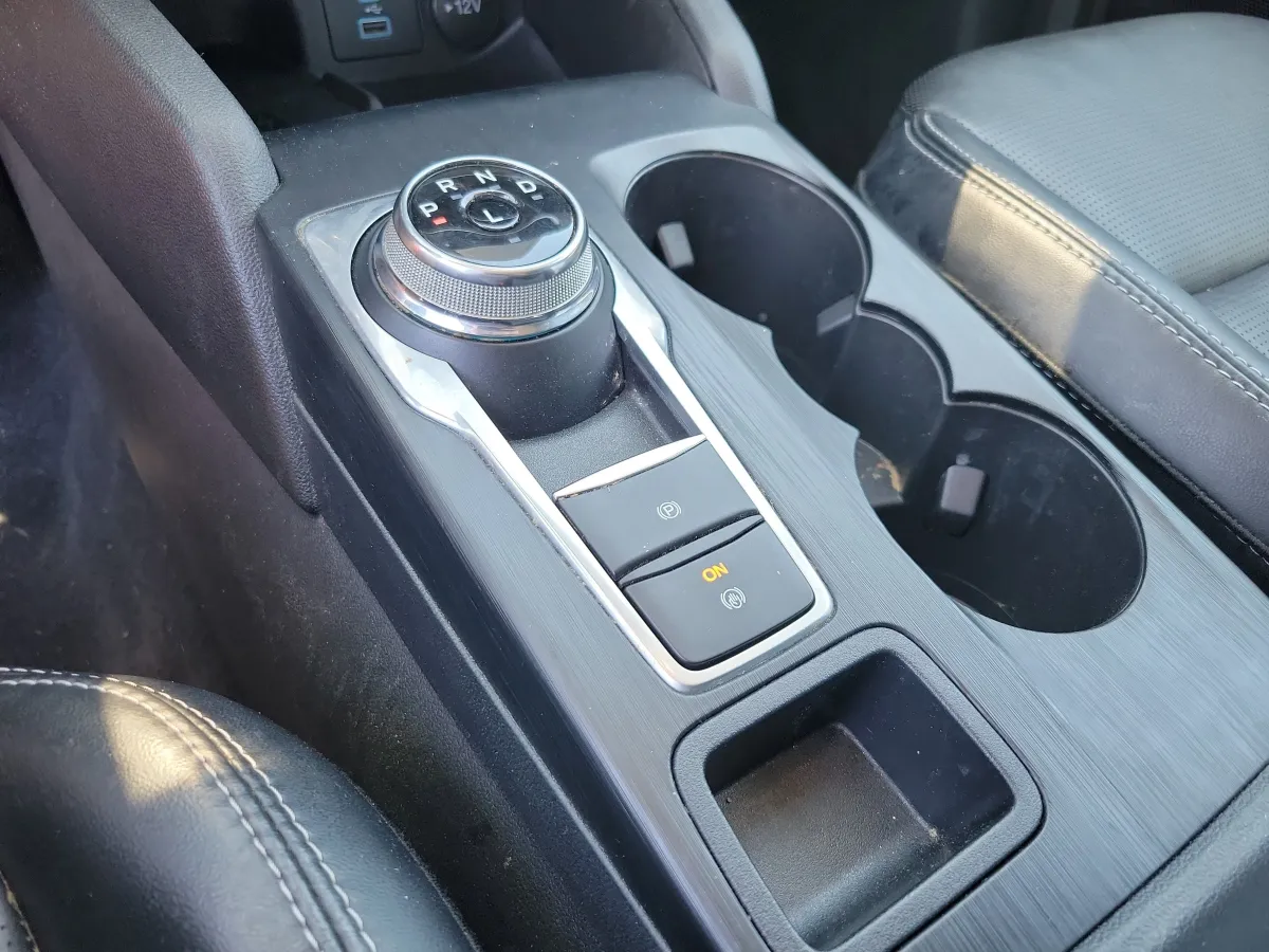 2023 Ford Escape Platinum thumbnail 12