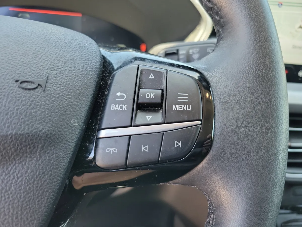 2023 Ford Escape Platinum thumbnail 18