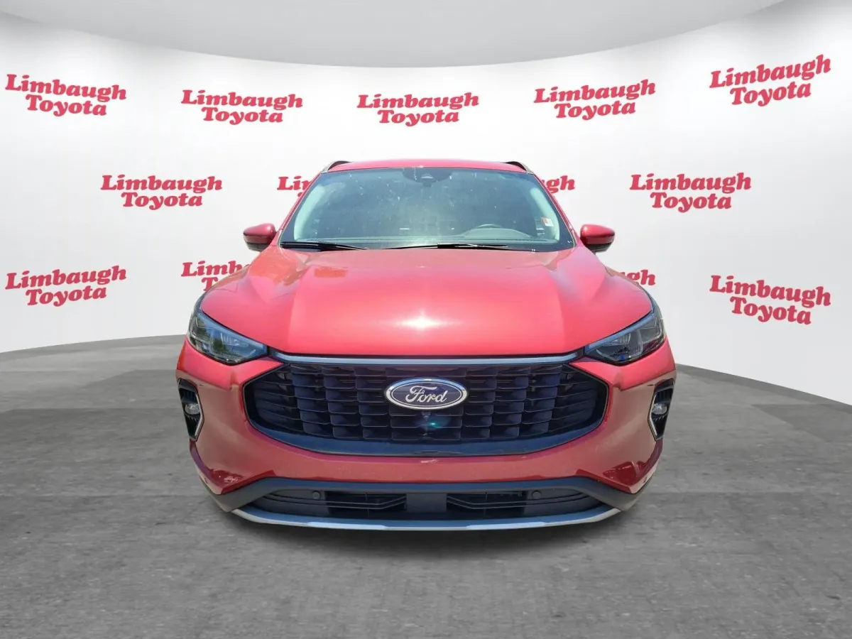 2023 Ford Escape Platinum thumbnail 21