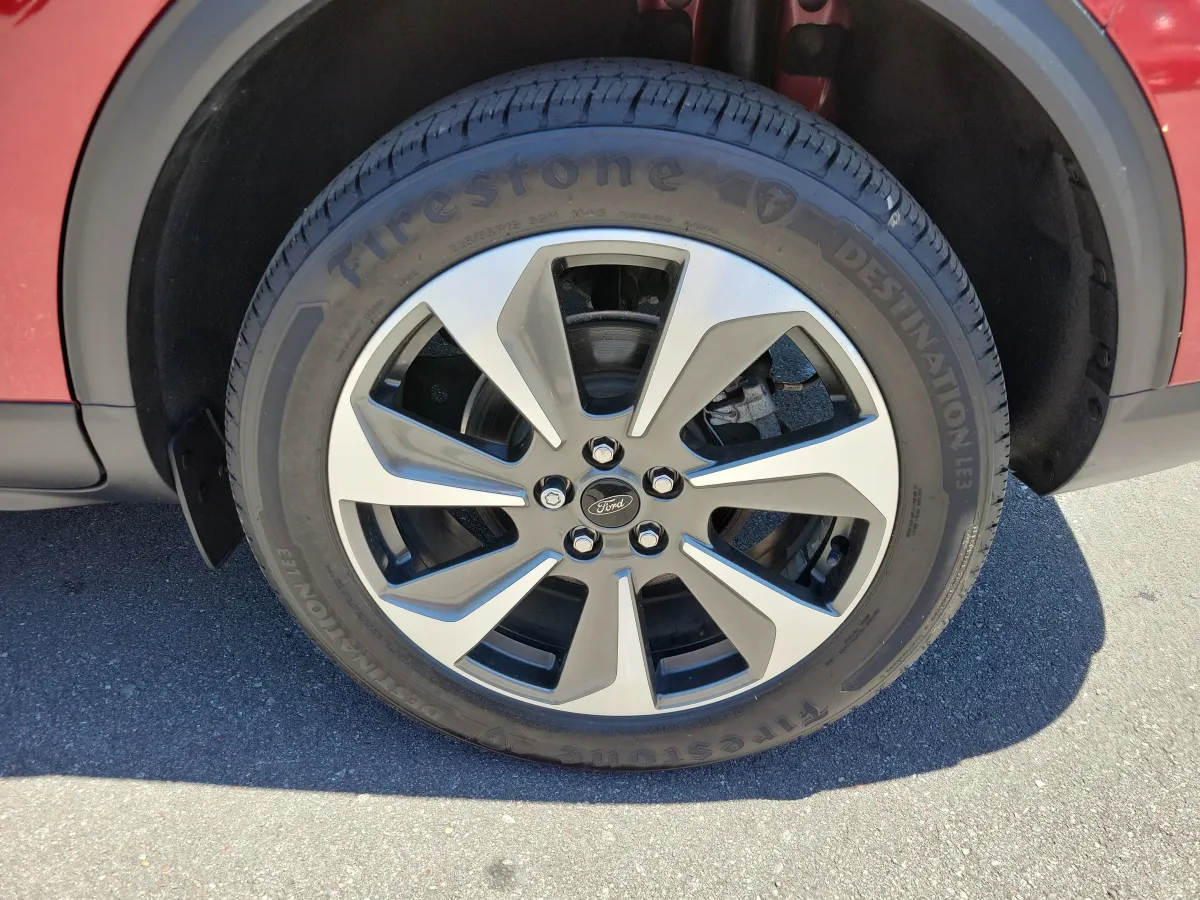 2023 Ford Escape Platinum thumbnail 27
