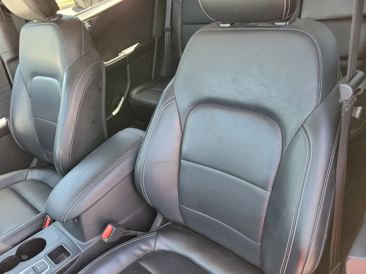 2023 Ford Escape Platinum thumbnail 7