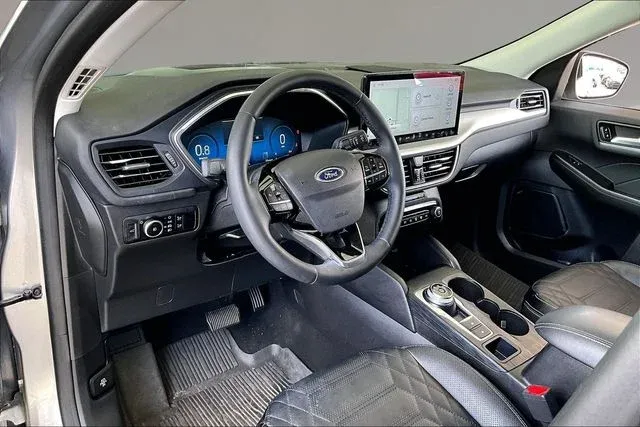2023 Ford Escape Platinum thumbnail 14