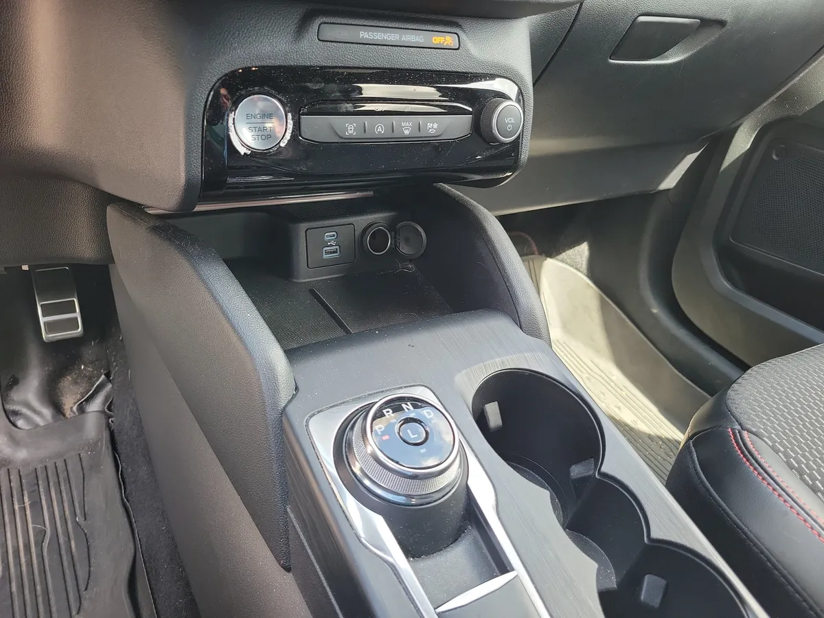 2023 Ford Escape ST-Line thumbnail 19