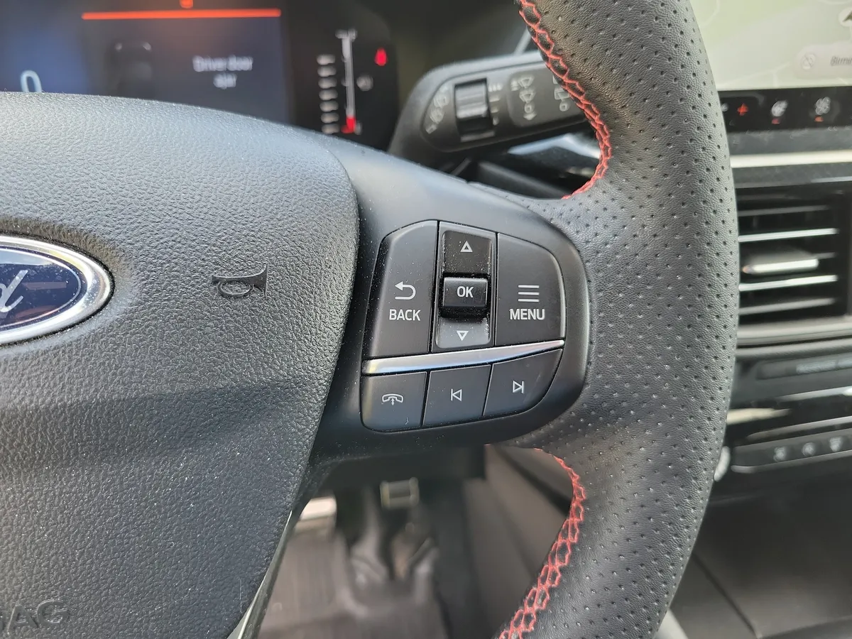 2023 Ford Escape ST-Line thumbnail 21