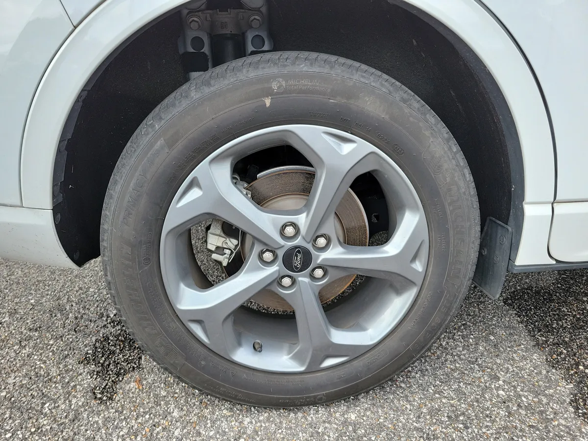 2023 Ford Escape ST-Line thumbnail 27