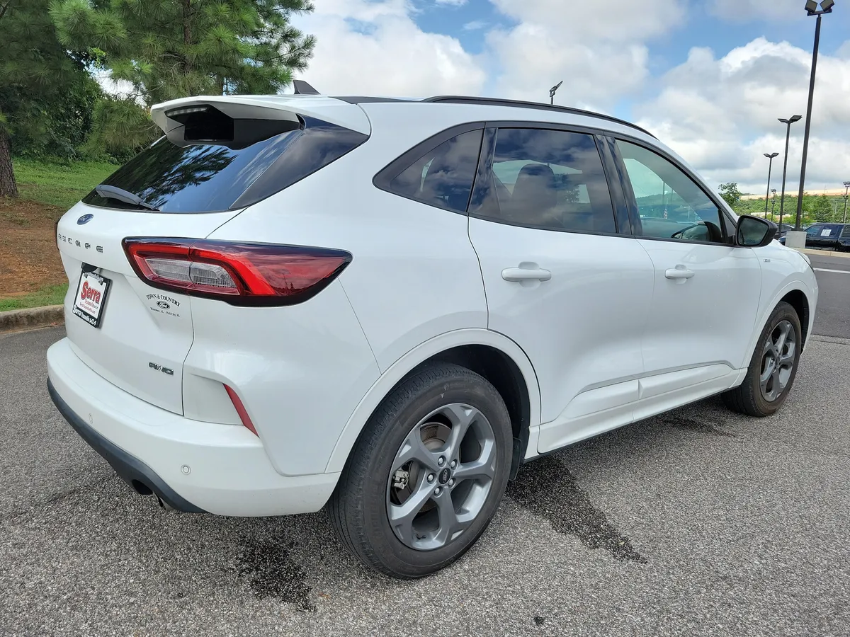 2023 Ford Escape ST-Line thumbnail 5