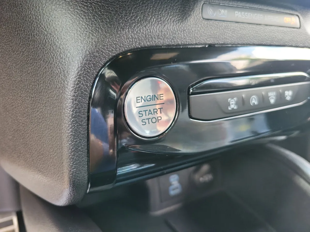 2023 Ford Escape ST-Line thumbnail 13