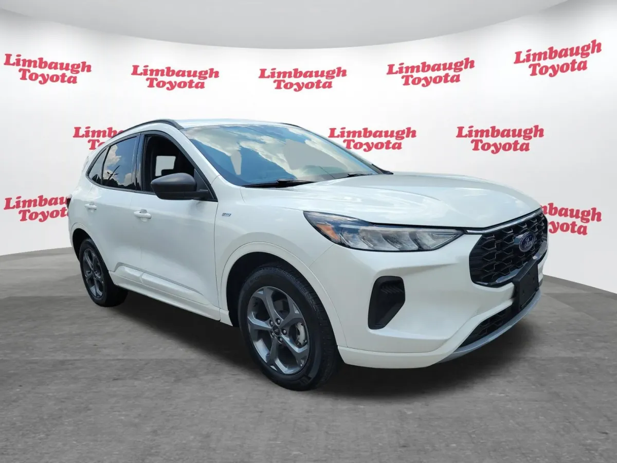 2023 Ford Escape ST-Line thumbnail 19