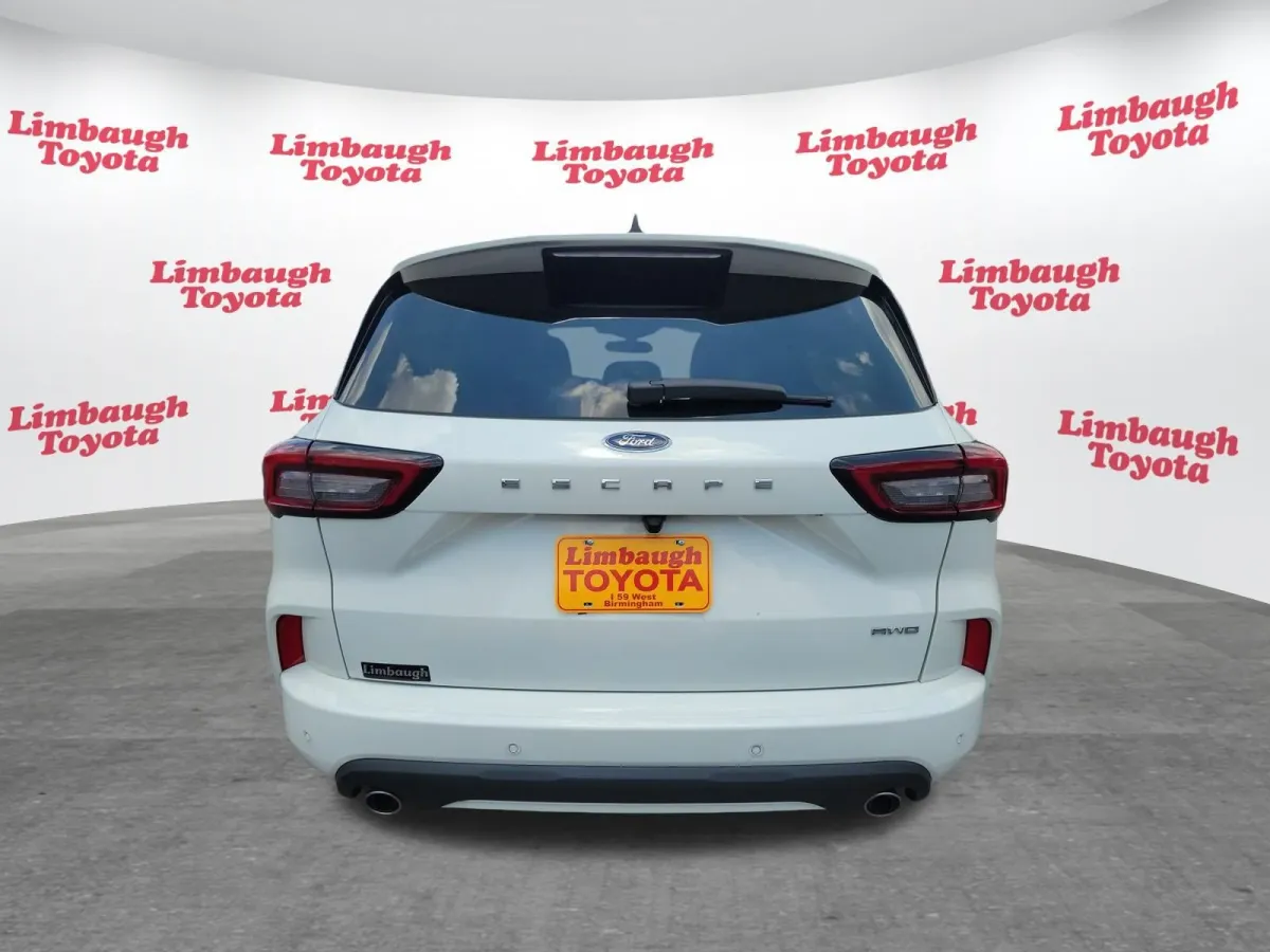 2023 Ford Escape ST-Line thumbnail 23