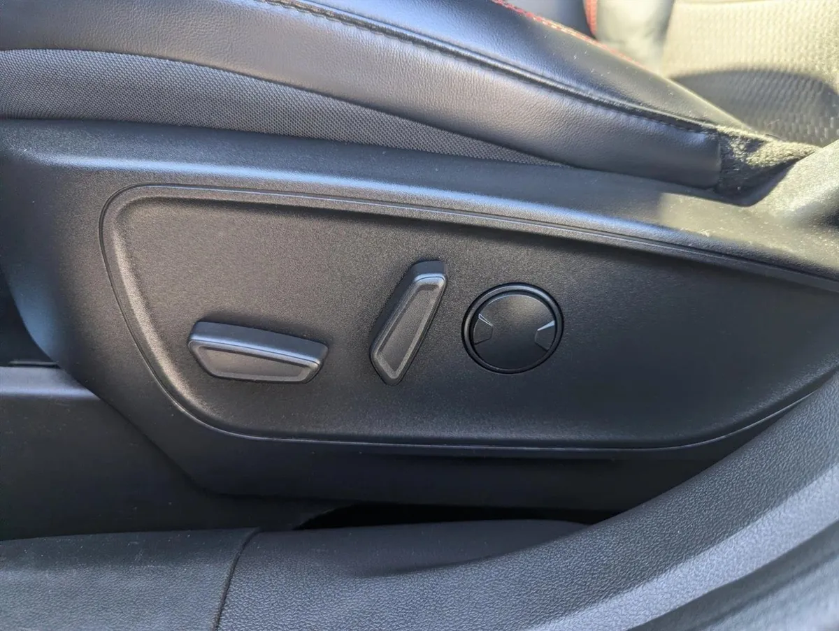 2023 Ford Escape ST-Line thumbnail 10