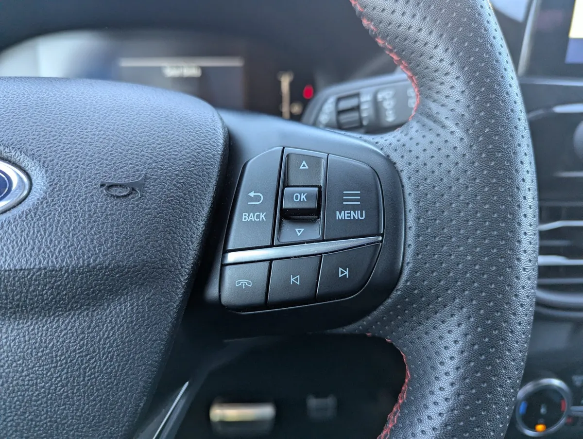 2023 Ford Escape ST-Line thumbnail 13