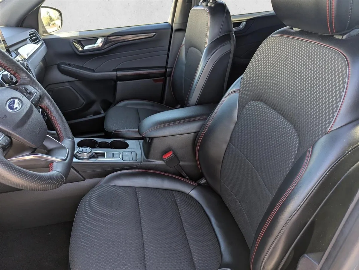 2023 Ford Escape ST-Line thumbnail 21