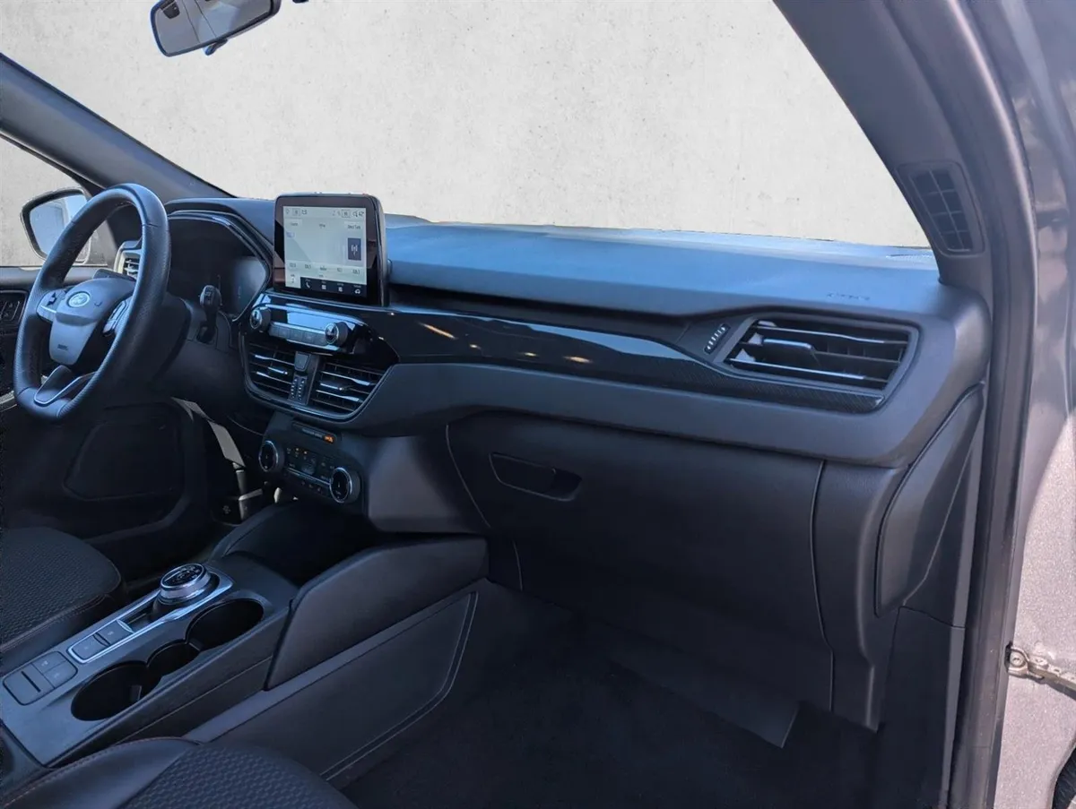 2023 Ford Escape ST-Line thumbnail 25