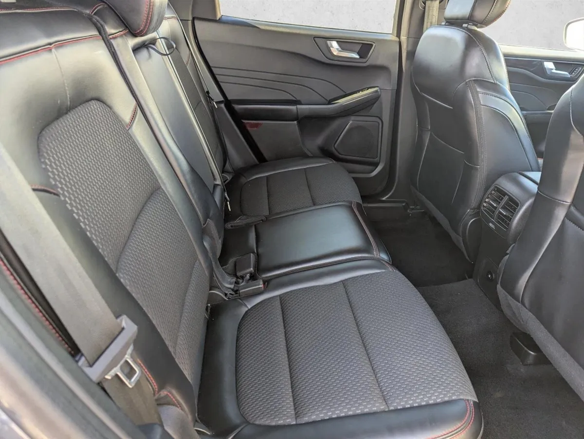 2023 Ford Escape ST-Line thumbnail 28