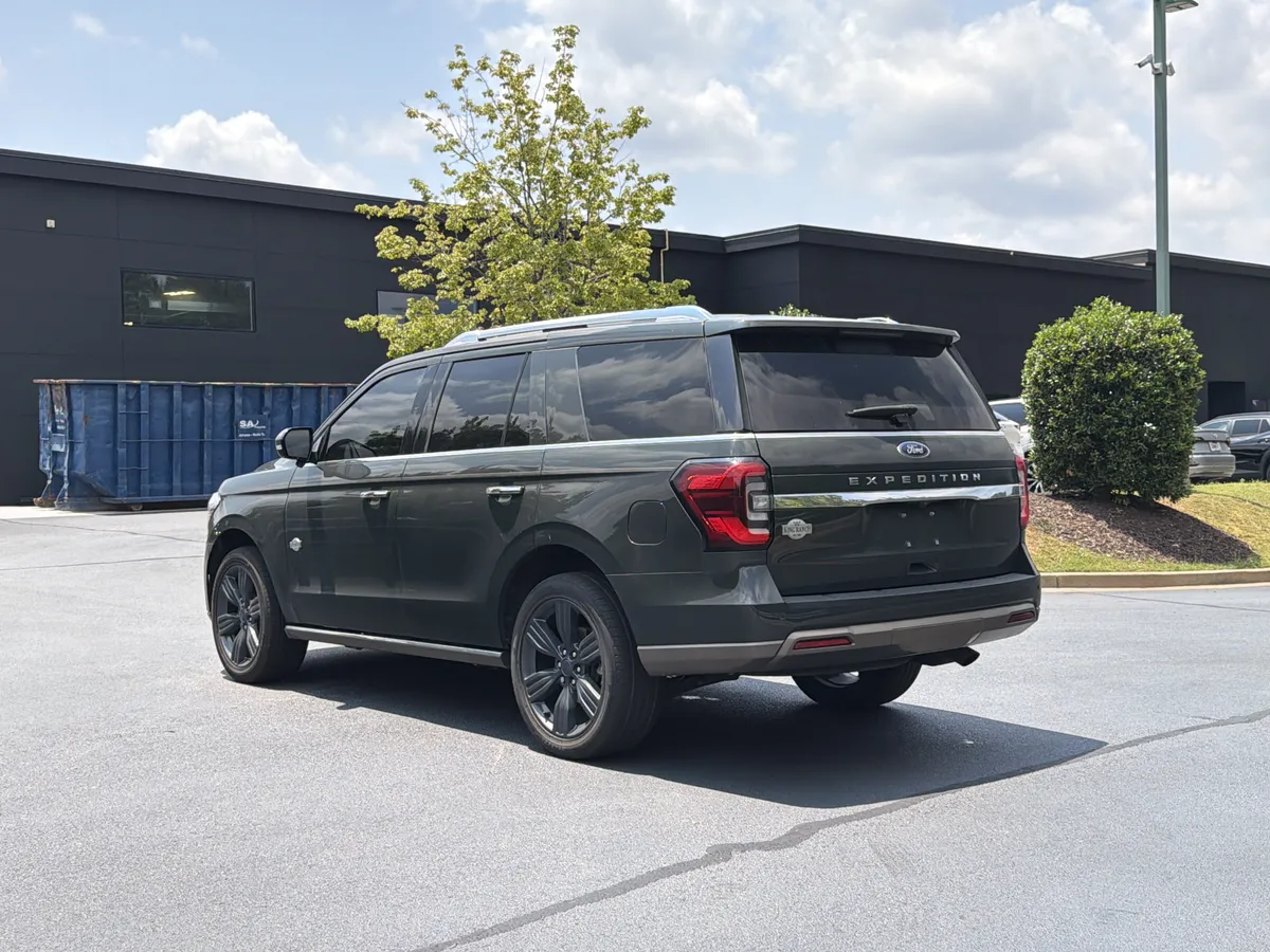 2023 Ford Expedition King Ranch thumbnail 13