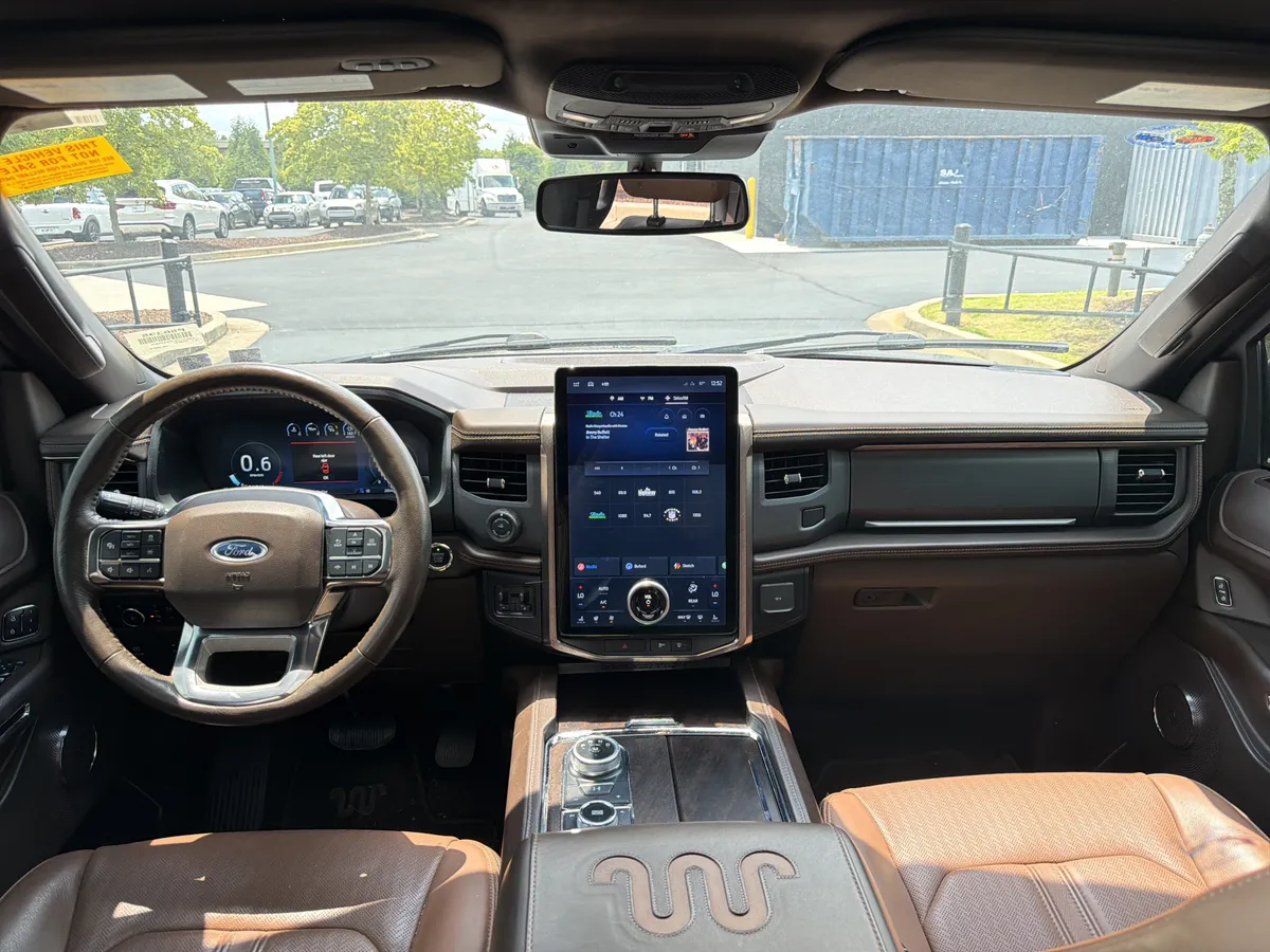 2023 Ford Expedition King Ranch thumbnail 23