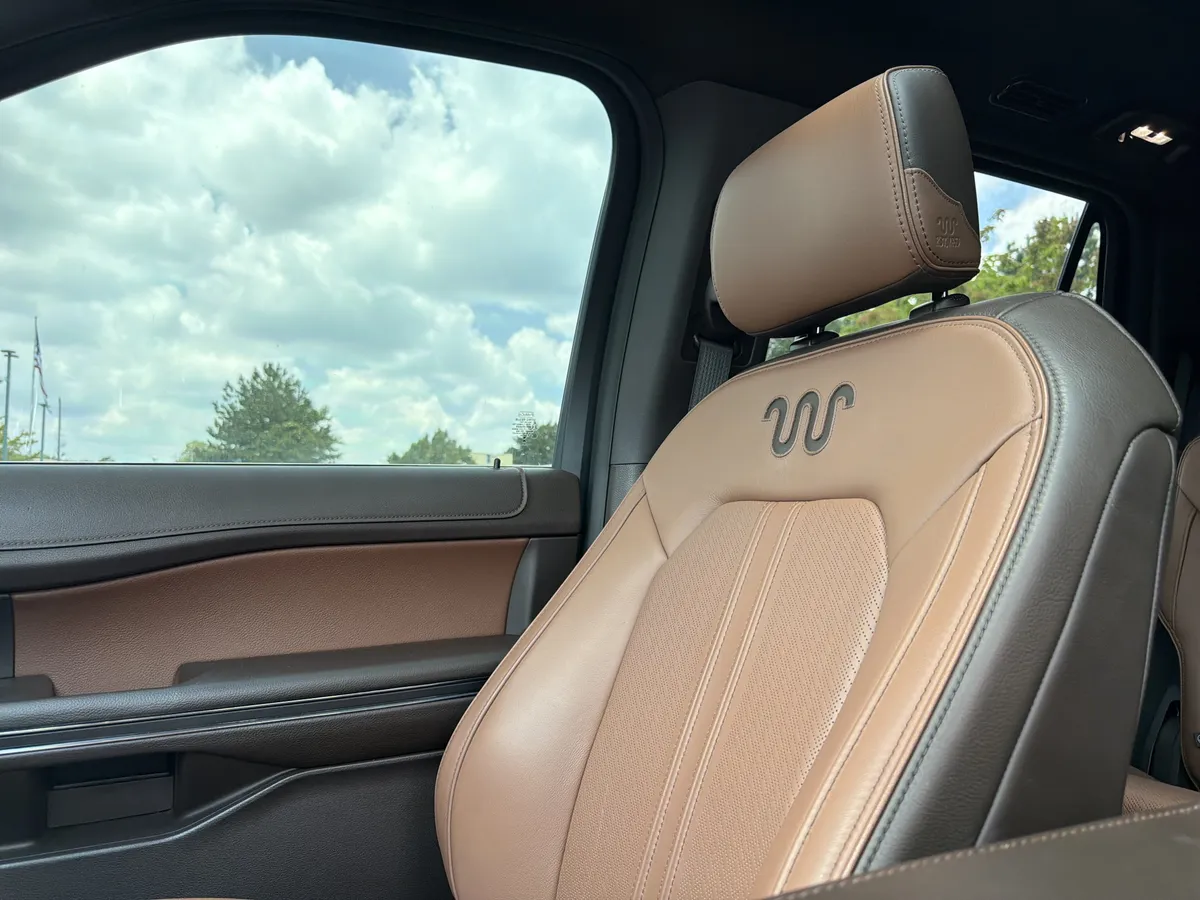 2023 Ford Expedition King Ranch thumbnail 25