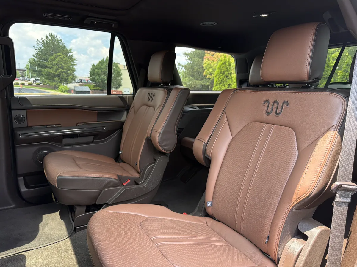 2023 Ford Expedition King Ranch thumbnail 8