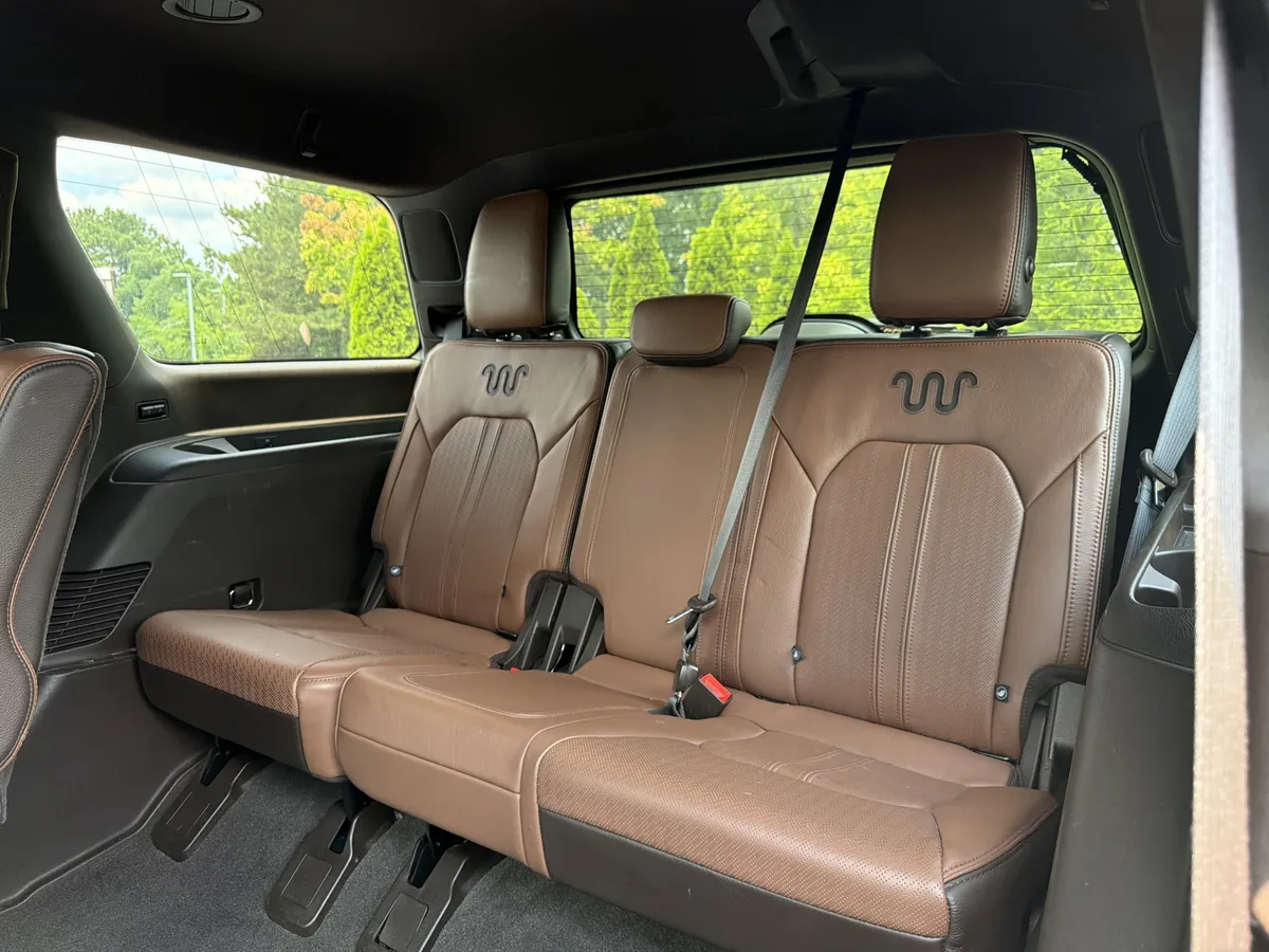 2023 Ford Expedition King Ranch thumbnail 9