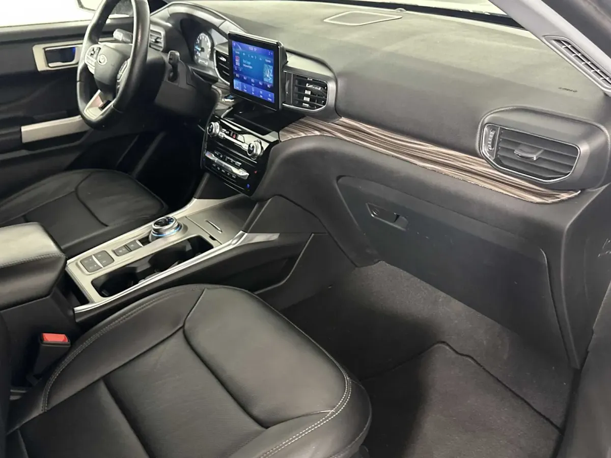 2023 Ford Explorer Limited thumbnail 17