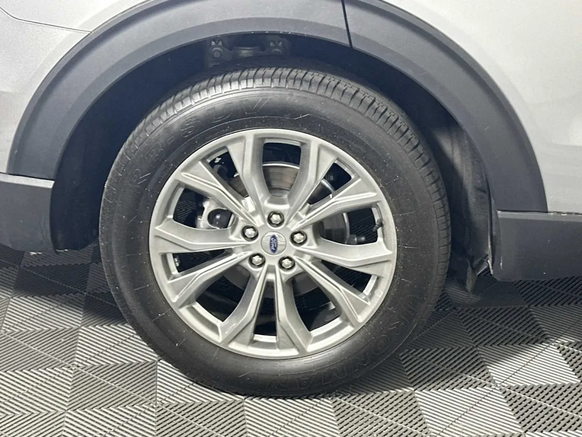 2023 Ford Explorer Limited thumbnail 22
