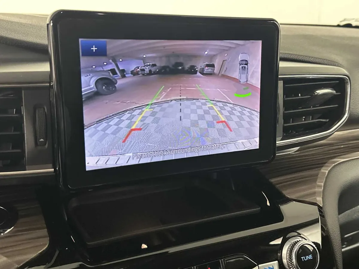 2023 Ford Explorer Limited thumbnail 34