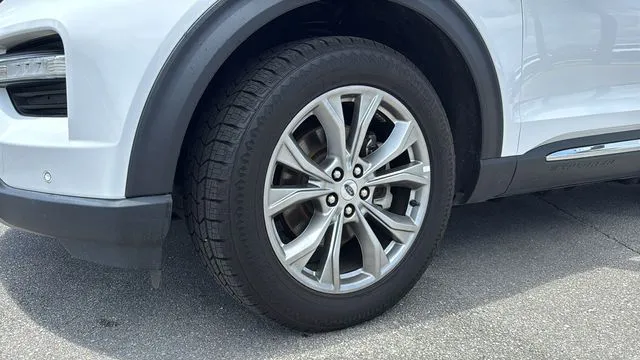 2023 Ford Explorer Limited thumbnail 11