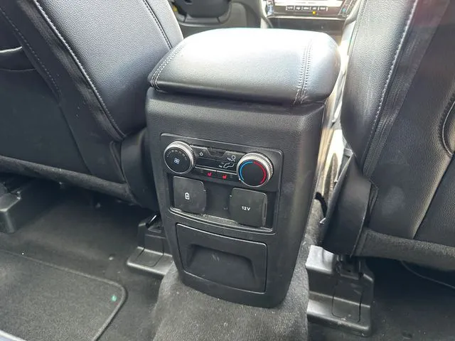 2023 Ford Explorer Limited thumbnail 22