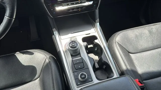 2023 Ford Explorer Limited thumbnail 27