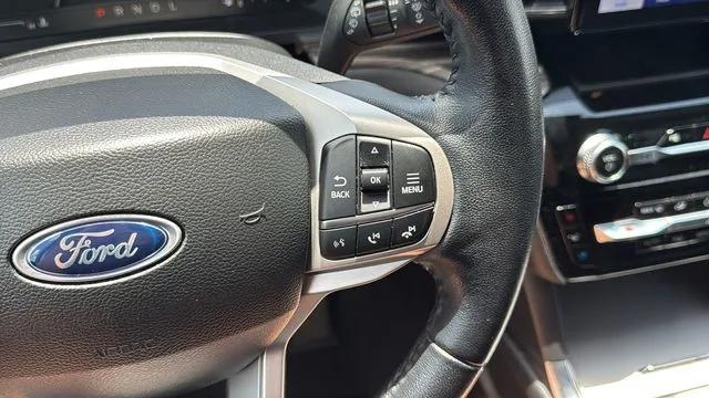 2023 Ford Explorer Limited thumbnail 30