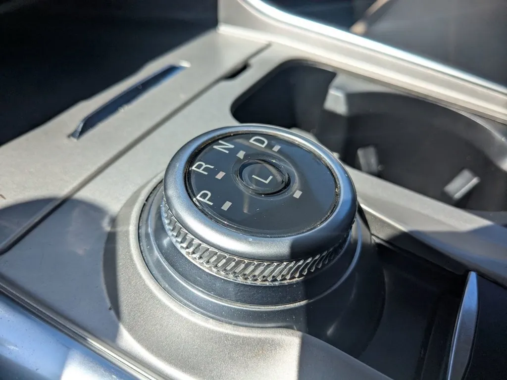 2023 Ford Explorer Limited thumbnail 19