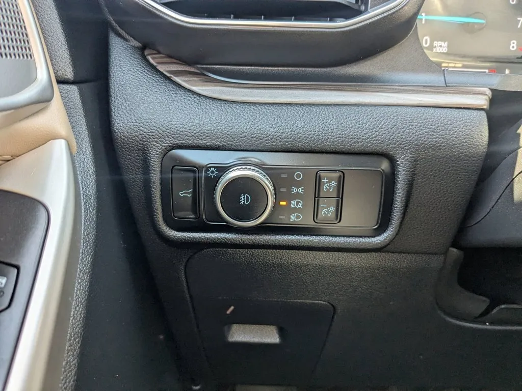 2023 Ford Explorer Limited thumbnail 21