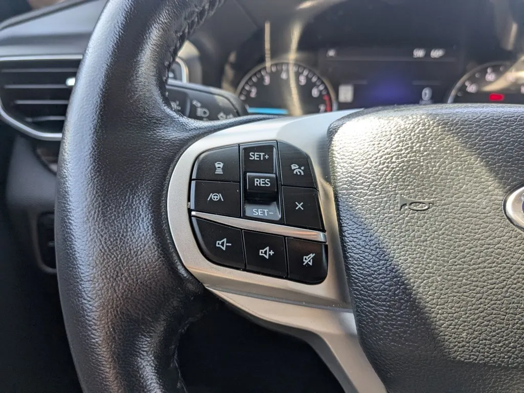 2023 Ford Explorer Limited thumbnail 22