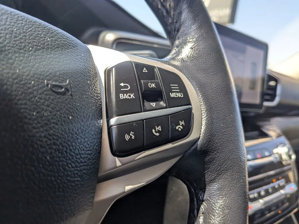 2023 Ford Explorer Limited thumbnail 23