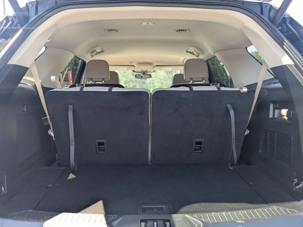 2023 Ford Explorer Limited thumbnail 26