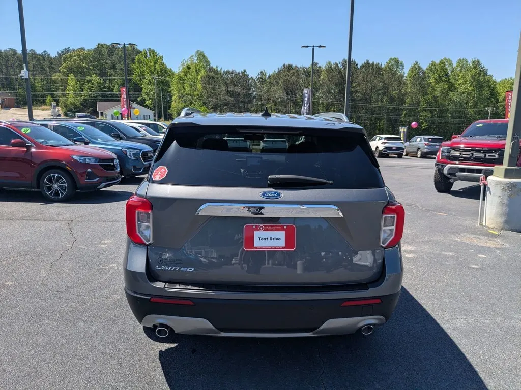 2023 Ford Explorer Limited thumbnail 6