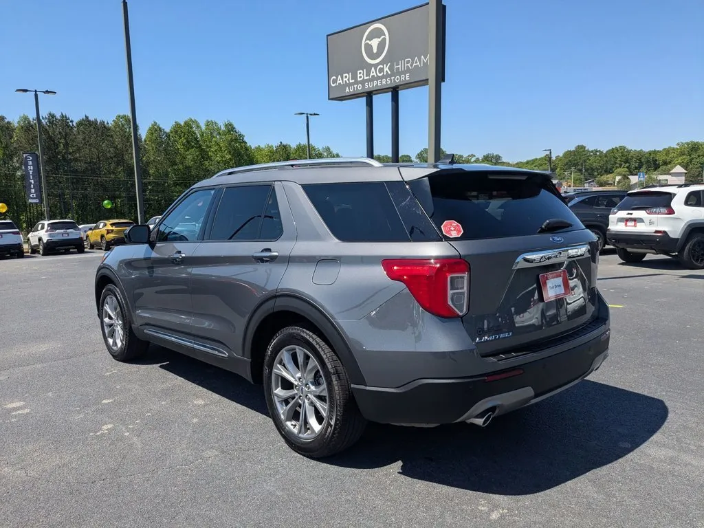2023 Ford Explorer Limited thumbnail 7