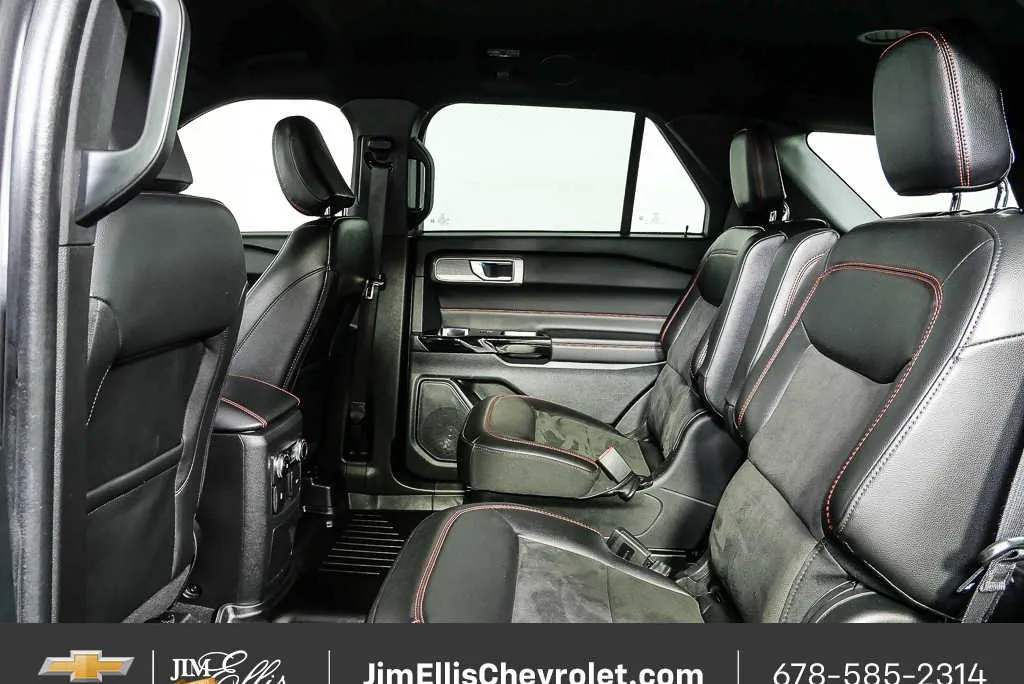 2023 Ford Explorer ST-Line thumbnail 19